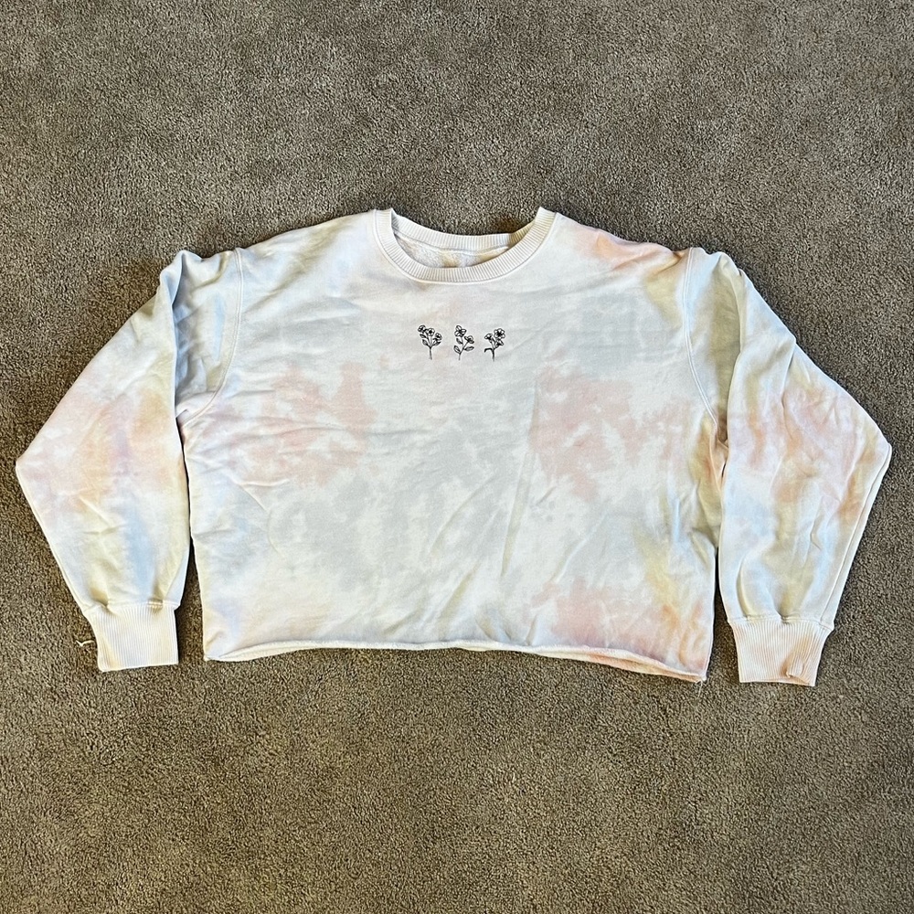 Multicolor crewneck with floral embroidery 🩷